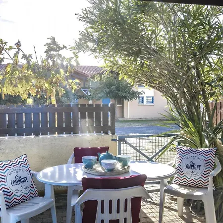Holiday home Maison T2 Mezzanine Pres De L'ocean - 5/6 Personnes - Terrasse Et Parking Prive - 40600 - Fr-1-521-23